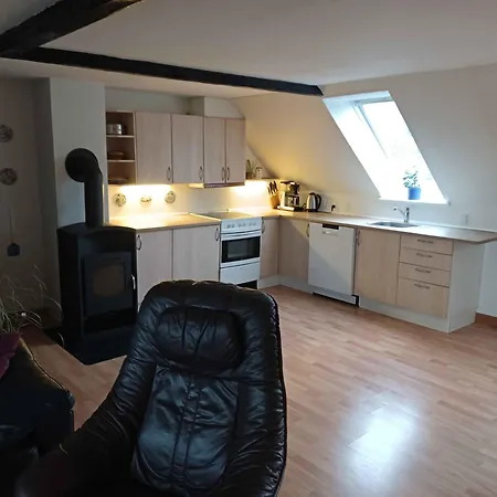 Διαμέρισμα With Sea View Near The