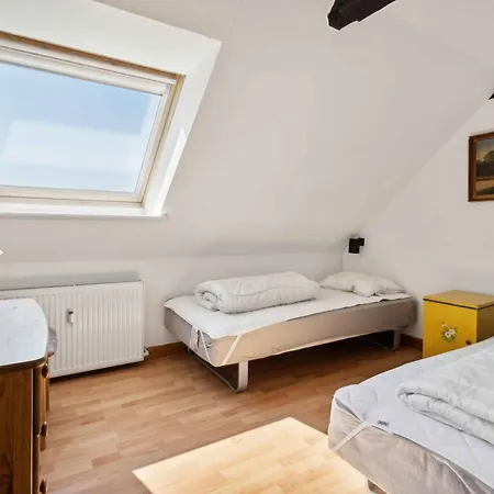 Διαμέρισμα With Sea View Near The *