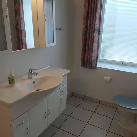 דירה With Sea View Near The Lebol