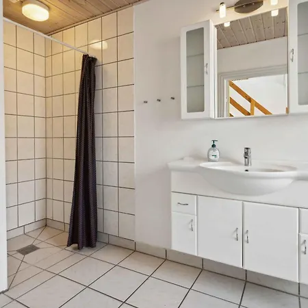 דירה With Sea View Near The *