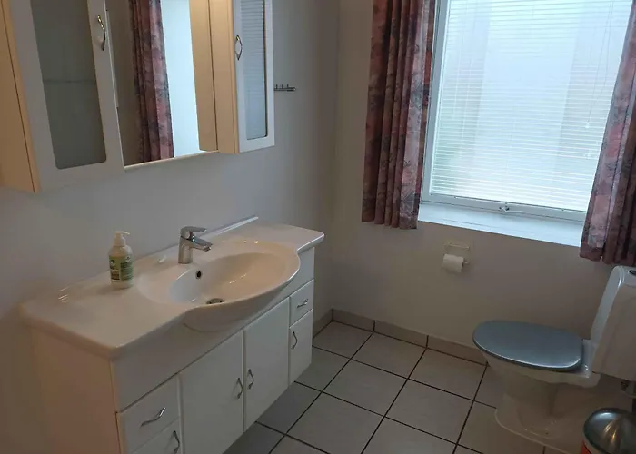 アパート With Sea View Near The Lebol