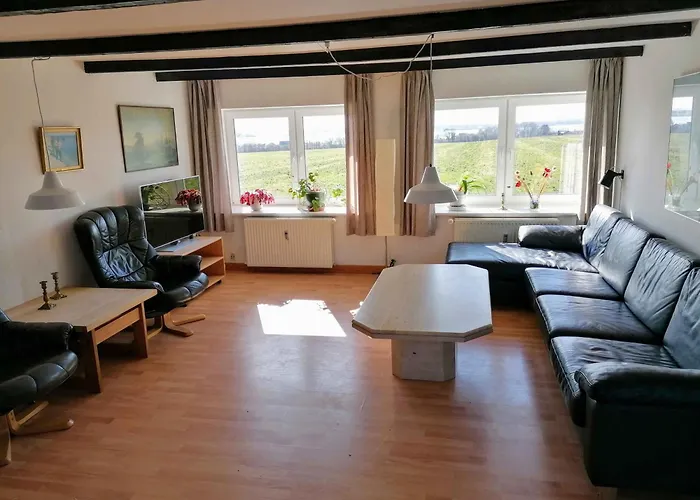 Apartment With Sea View Near The